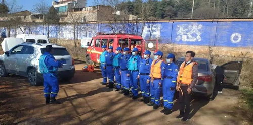 救援队搜寻画面