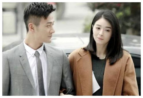 元斌与妻子牵手图