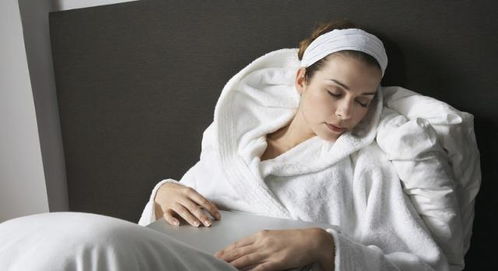 一个人午睡时间过长皱眉