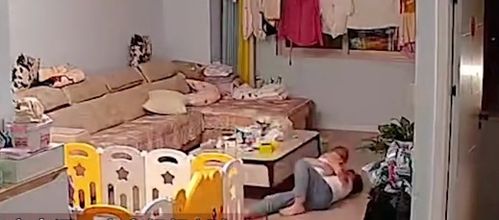 因店员疏忽聊天 婴儿惨摔操作台！