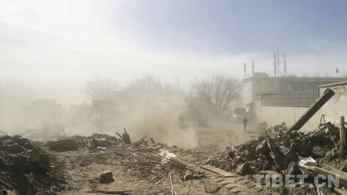 内蒙古锡林郭勒洪水肆虐，女子惊醒发现水淹床板