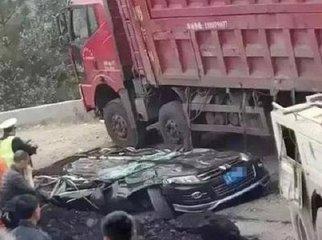 女车主被货车逼停辱骂：开个破小米，背后真相令人震惊