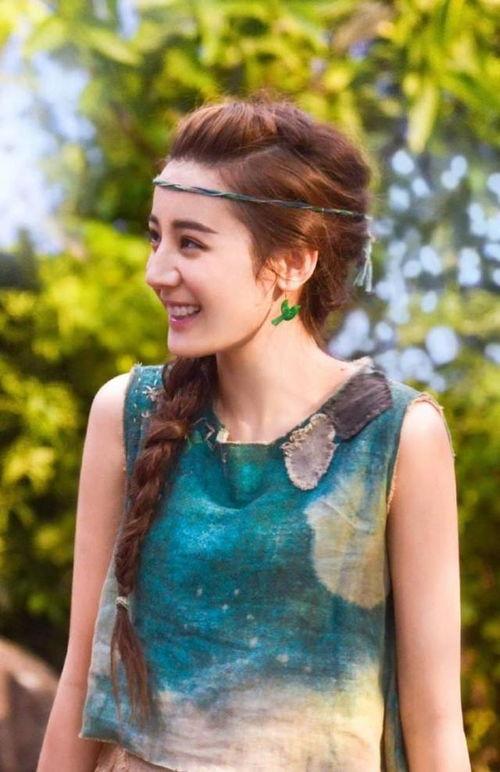 开推团包场迪丽热巴利剑玫瑰，粉丝应援太疯狂！