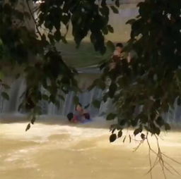 直击北京平谷黄松峪水库泄水：防汛一线的真实画面