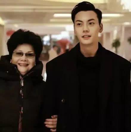 李乃文下楼求婚背后的故事