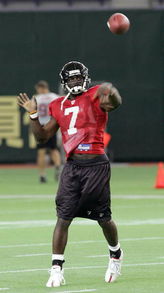 猎鹰队年轻球员训练