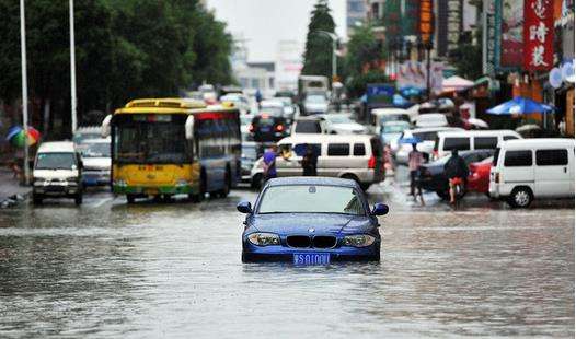 第一视角：亲历北京暴雨的震撼瞬间