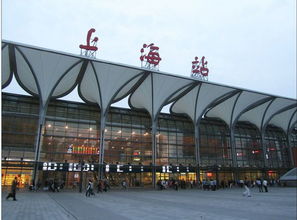 上海部分列车航班因台风停运停航，出行咋办？