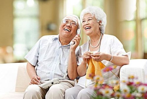 老人安享晚年生活