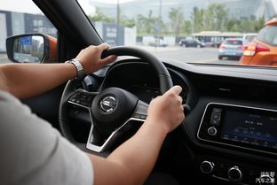 中国司机肖波：生命最后时刻拯救一车韩国游客