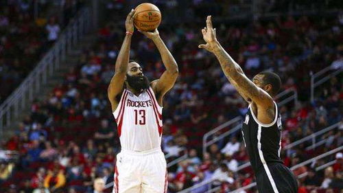 快船首发控卫之争：哈登VS保罗，谁能担纲？