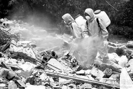 科技助力救灾的场景