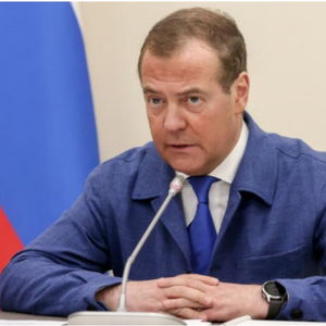 梅德韦杰夫回怼美国‘最后通牒’：只是作秀罢了！