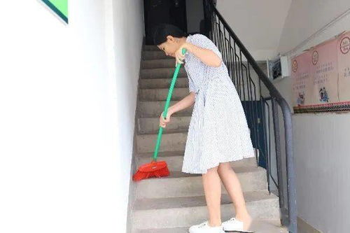 赵晴扫楼减肥记：今日扫楼竟意外瘦身不少