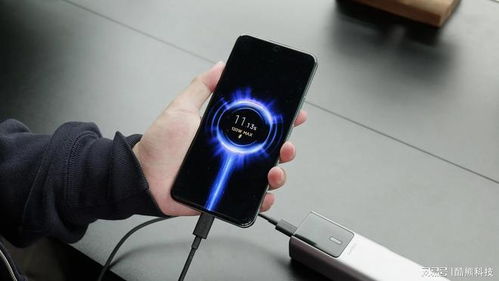 酷态科 10 号 Mini 充电头，2C+1A接口下的澎湃秒充新体验！