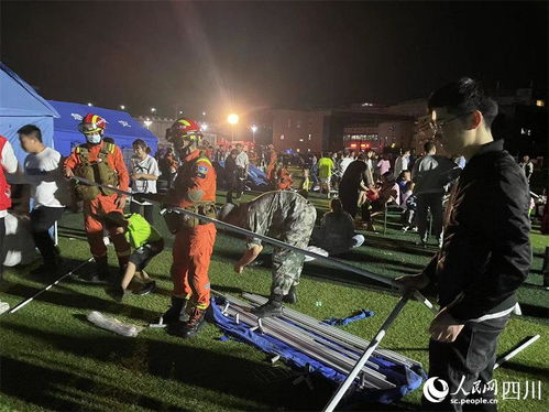 众人齐心协力保障转移工作