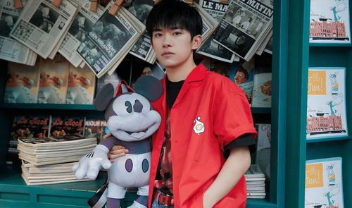 易烊千玺参与设计的Emporio Armani联名系列鞋盒