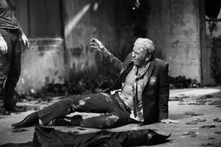 剧中人困境挣扎