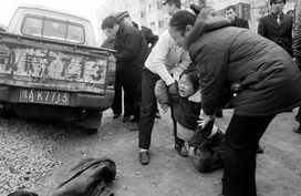 家属在现场悲痛欲绝