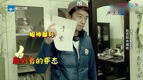 女子卖劳力士收32万后银行卡被冻结，背后真相令人震惊！