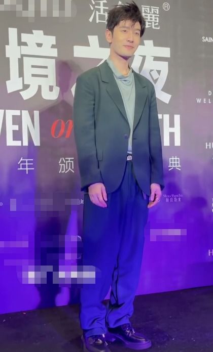 黄晓明考博落榜再回应：本想报其他系，明年继续冲！