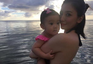 贾静雯携仨女夏威夷度假遇海啸警报：逃难般惊险