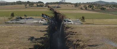 强震海啸！俄罗斯沿海城镇遭重创，全球多国警戒
