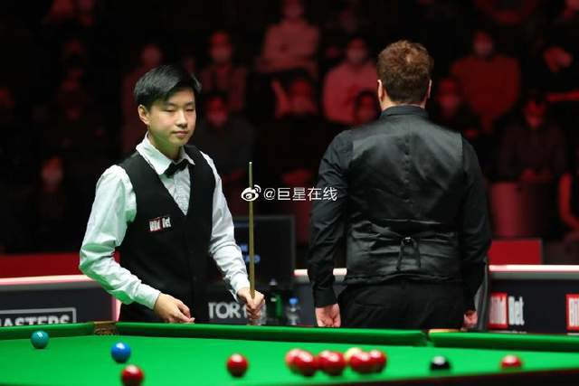 赵心童6 - 1大胜丁俊晖，中国斯诺克新星闪耀！