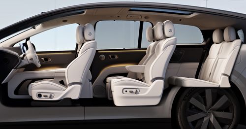 理想i8车内空间