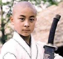 释小龙父亲任职少林武校被执，背后故事引人深思