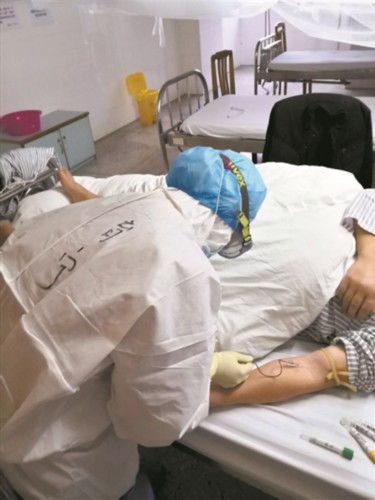 医护人员工作场景