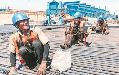 战士们在不同岗位上坚守的画面