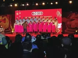 老兵们在活动中合唱《我是一个兵》