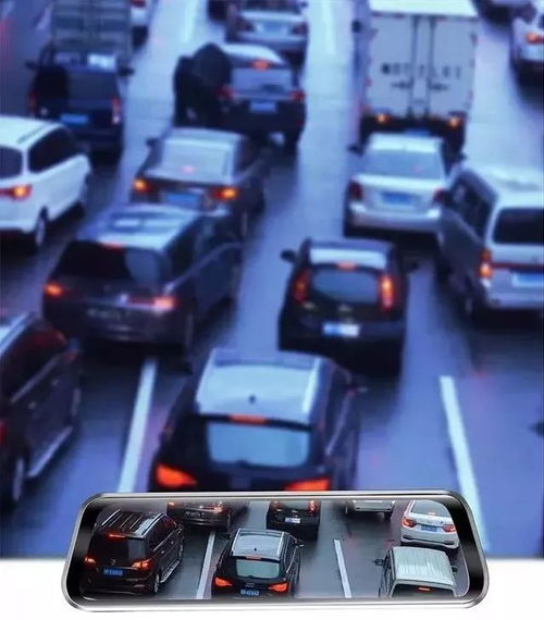 警方通报奔驰司机亮证逼迫让路事件始末