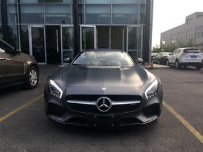 警方调查奔驰司机亮证逼迫让路事件始末