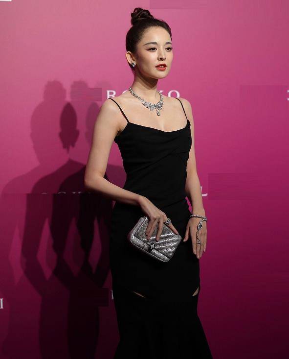 娜扎哪次不好看了？她的美真的无可挑剔！