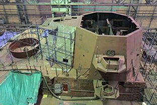 工人建造湖北舰