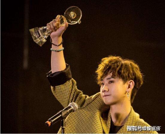 汪苏泷舞台表演