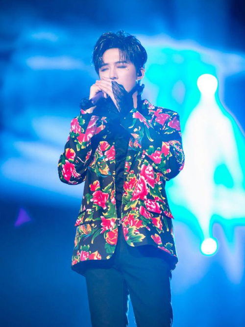 刘宇宁演唱中激情时刻