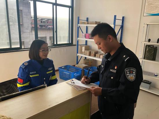 民警学习培训场景