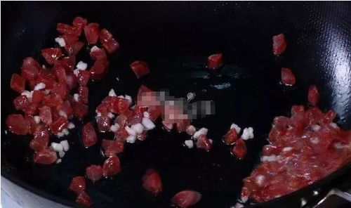 苏超解说的浪漫：特色美食借势出圈