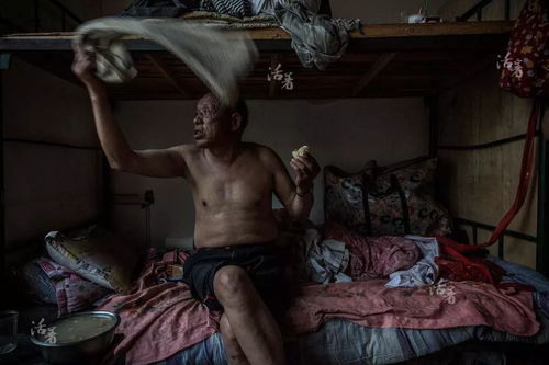 德爷坚持吃完美食