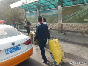 老公拿孩子挡雨，妻子怒找家长告状，这波操作太离谱！