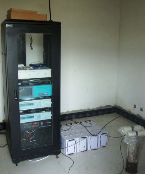 地震监测设备图