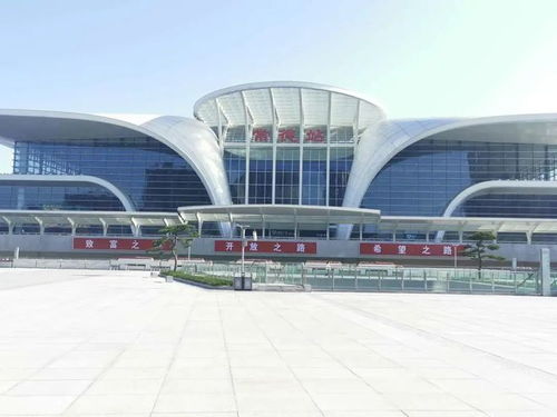 火车站逐渐恢复运营状态