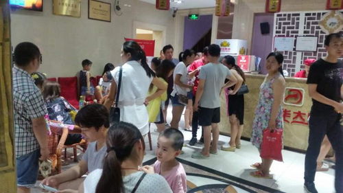 刘强东的七鲜小厨爆单，炒菜机器人成香饽饽