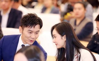 樊振东和莫雷加德聊天