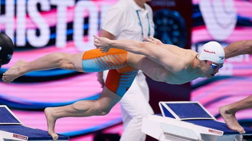 潘展乐在赛场上的照片