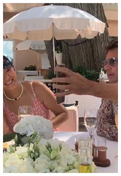 樊振东和莫雷加德举杯