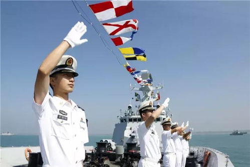 各国军人友好交流握手